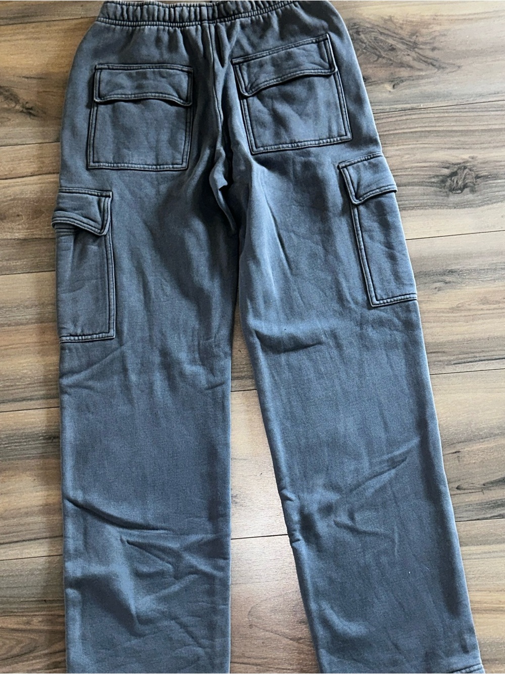 Aritzia Set-Women's Cargo Jogger and hoodie in Vintage Navy(looks charcoal)